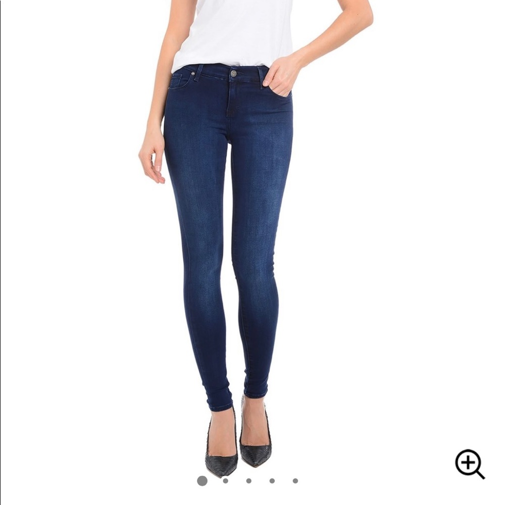 Mott & Bow Ann Medium/Dark Mid-Rise Skinny Jeans